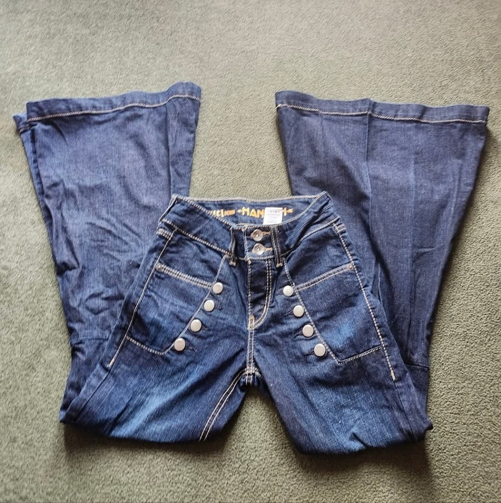 Cruel Girl Flares